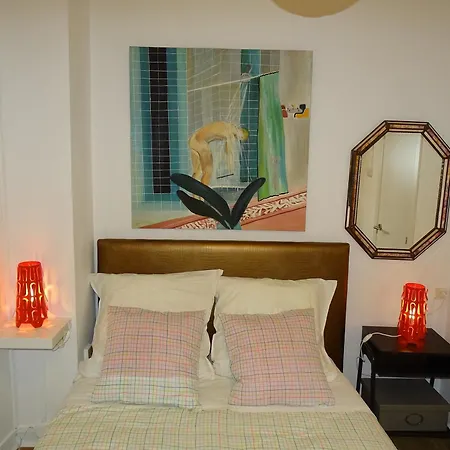 Apartment With 3 Bedrooms In - 4 Km From The
